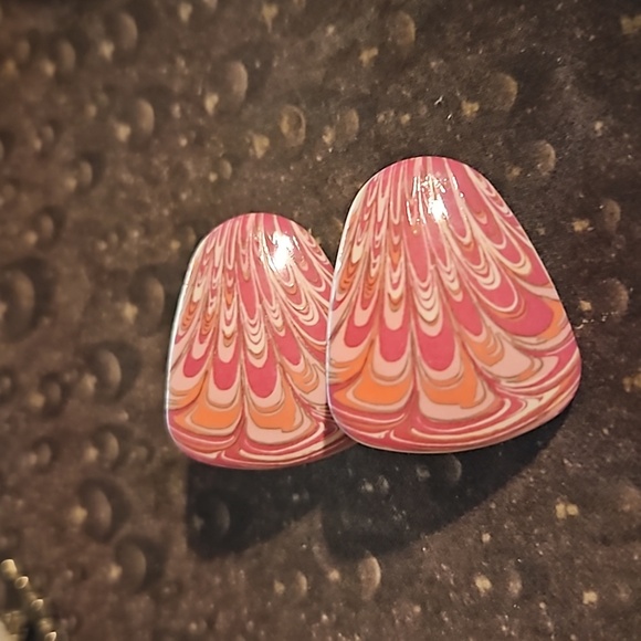 Jewelry - Vintage 60s 70s Psychedelic Porcelain Pink Swirled Clip Earrings